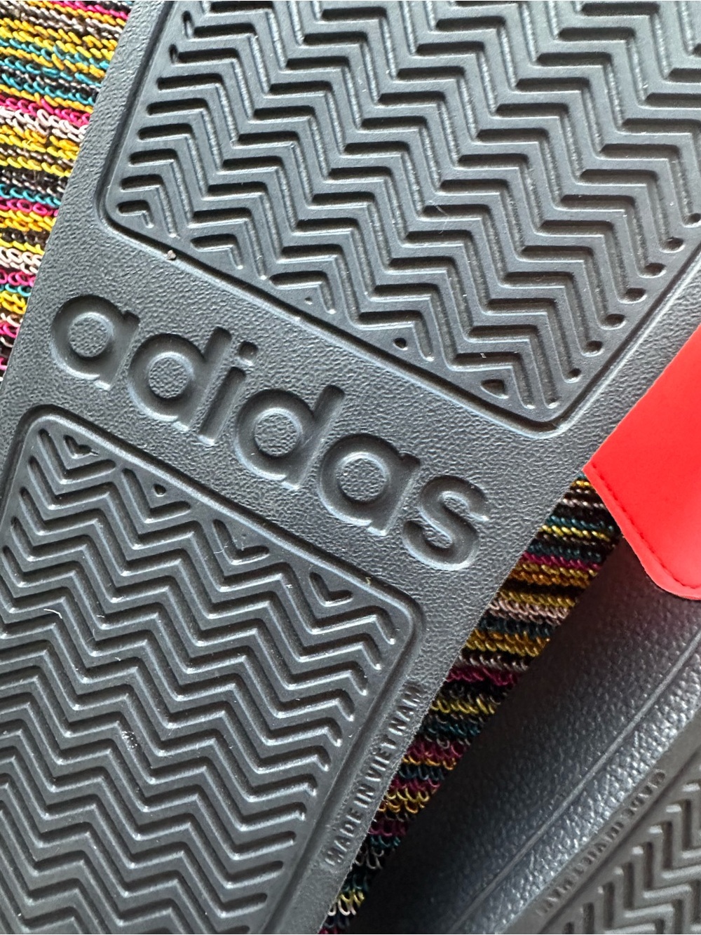adidas Women’s Coral Pink Slide Sandals with Black Footbed - Picture 4 of 6